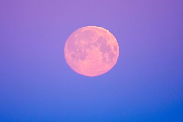 Canada-Manitoba-Dugald Full moon at dawn